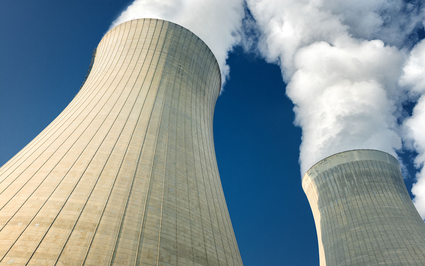 La politique du nucléaire civil : chronologie de 1952 à 2026